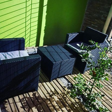 Pelaka Confort Pamandzi Exteriör bild
